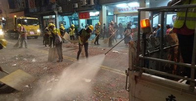 大甲媽遶境　3000環保志工隨行掃街